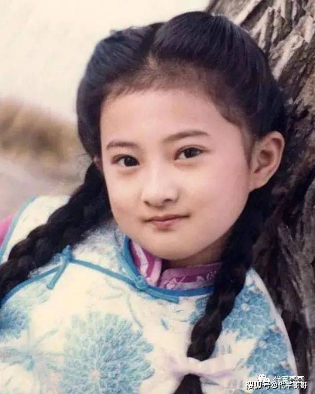 金铭:9岁时红遍全国,曾是撒贝宁的梦中女神,如今42岁却还是单身