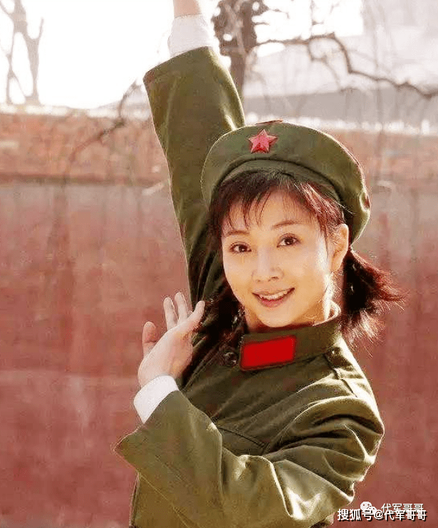 演员殷桃:曾经历一年无爱婚姻,离婚后绯闻不断,如今42岁还是单身