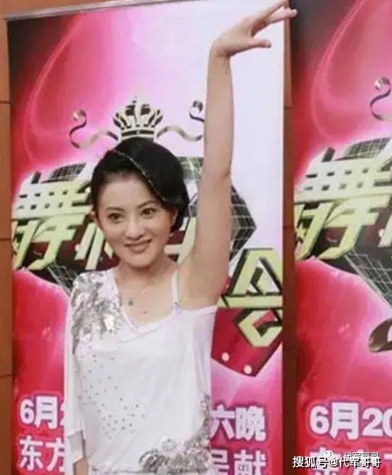 金铭:9岁时红遍全国,曾是撒贝宁的梦中女神,如今42岁却还是单身